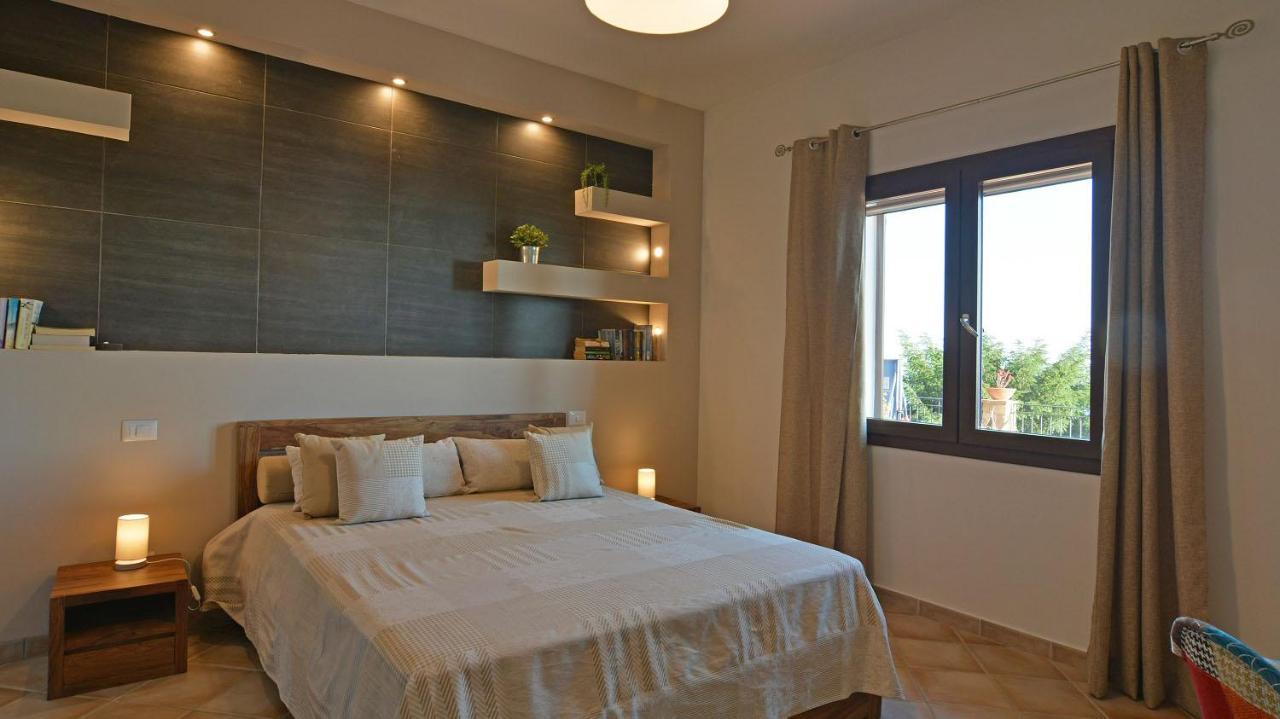 Villa Provenza 12&4, Emma Villas Чефалу Екстер'єр фото
